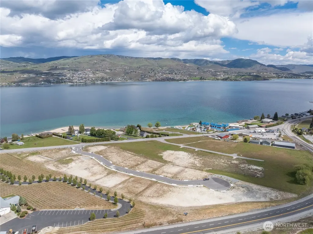 144 Loretta Lane Chelan WA 98816