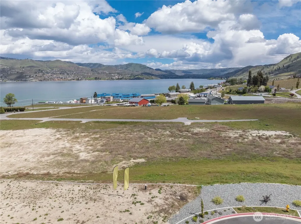 144 Loretta Lane Chelan WA 98816