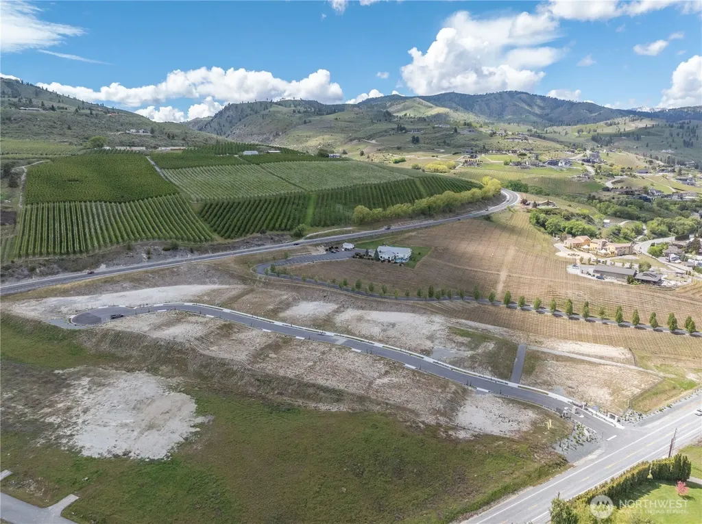 90 Loretta Lane Chelan WA 98816