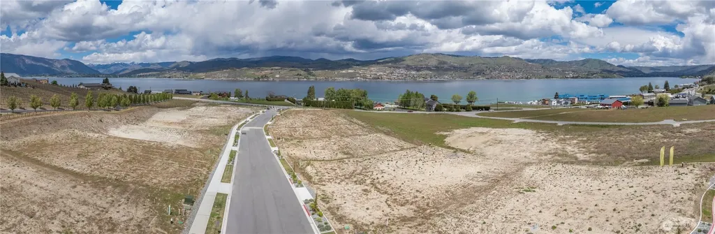 90 Loretta Lane Chelan WA 98816