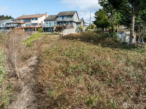 3810 Browns Point Boulevard NE Tacoma WA 98422