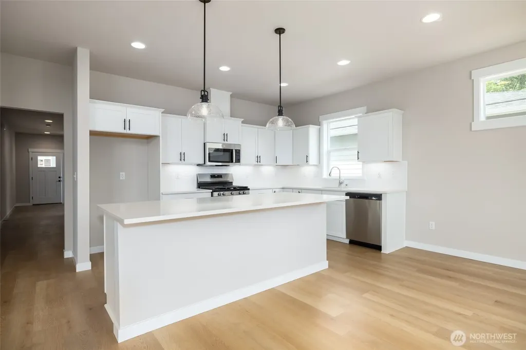 804 Parkland Loop Sedro Woolley WA 98284