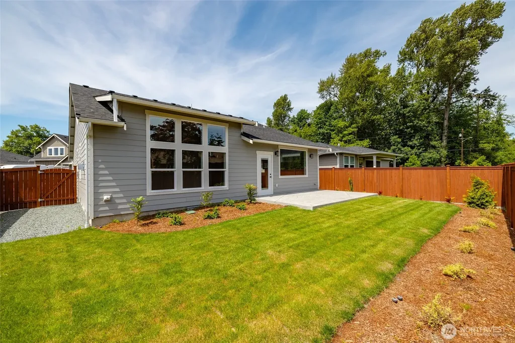 804 Parkland Loop Sedro Woolley WA 98284