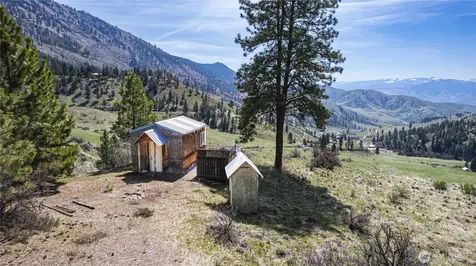 9640 Nahahum Canyon Road Cashmere WA 98815