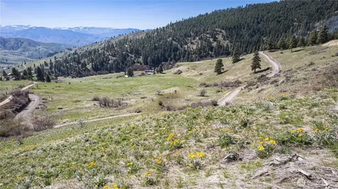 9640 Nahahum Canyon Road Cashmere WA 98815