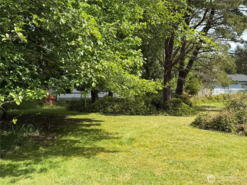 1305 322nd Place Ocean Park WA 98640