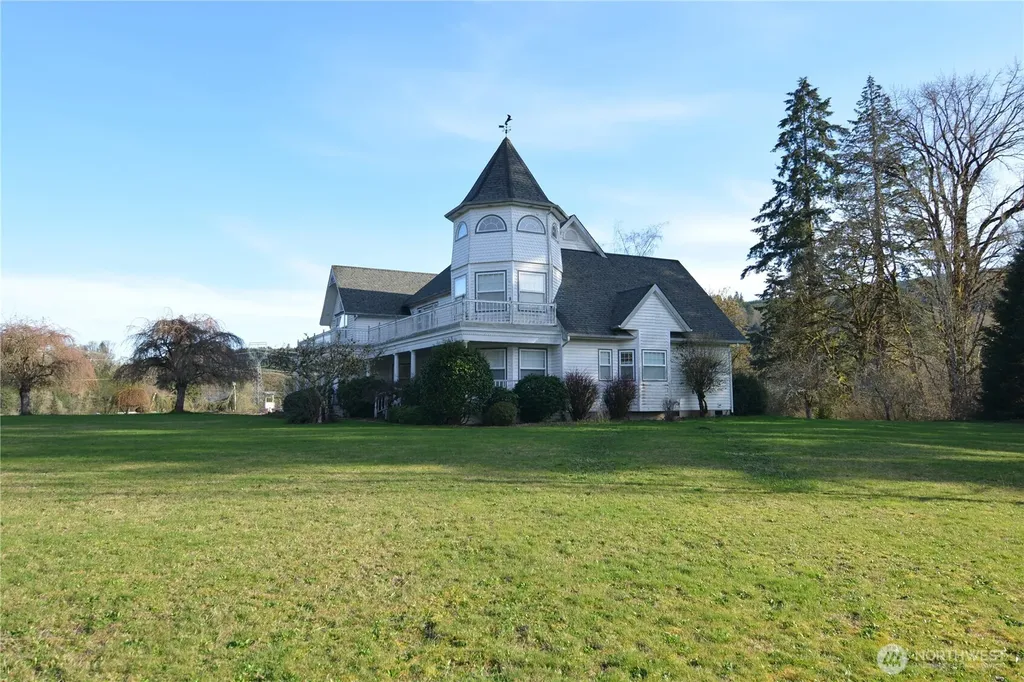1397 State Route 506 Vader WA 98593