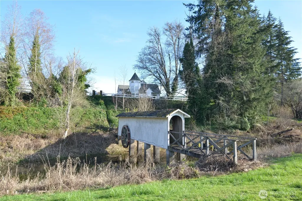 1397 State Route 506 Vader WA 98593
