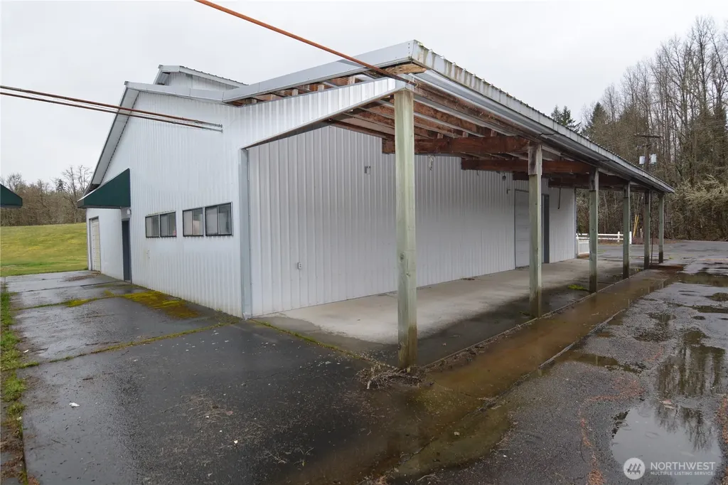 1397 State Route 506 Vader WA 98593
