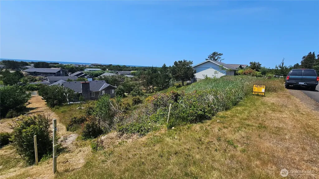 35207 J Place Ocean Park WA 98640