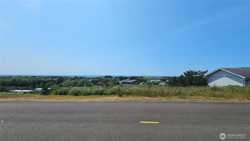 35207 J Place Ocean Park WA 98640