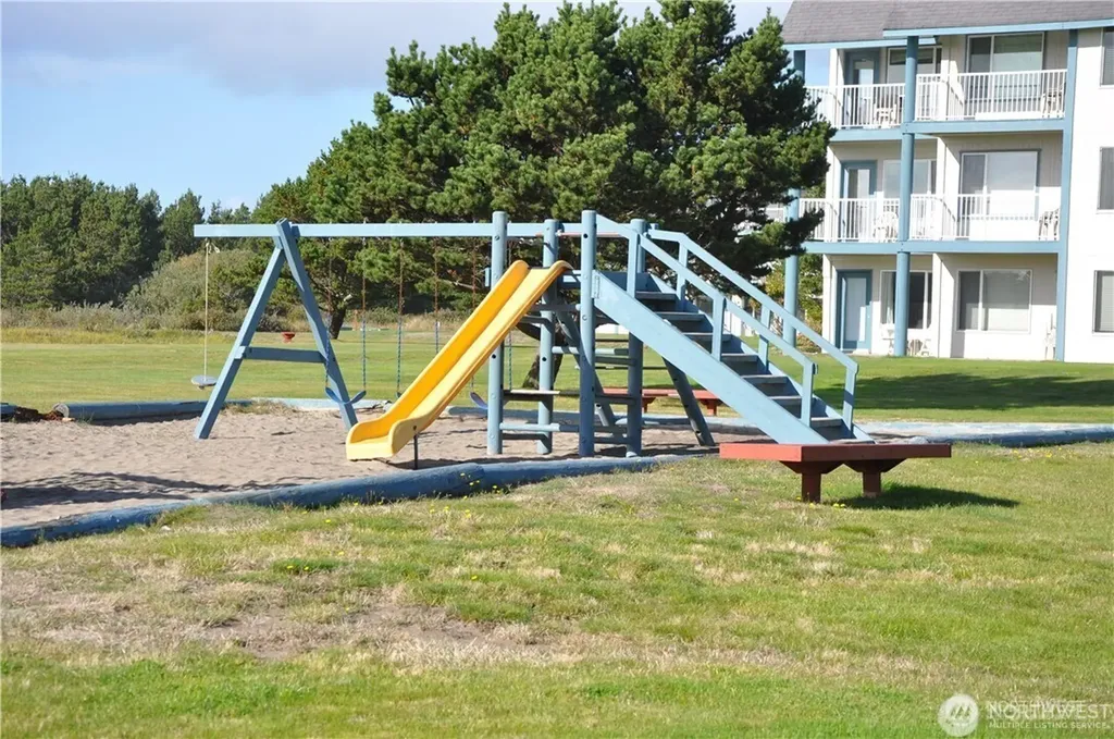 210 NW 26th Street Long Beach WA 98631