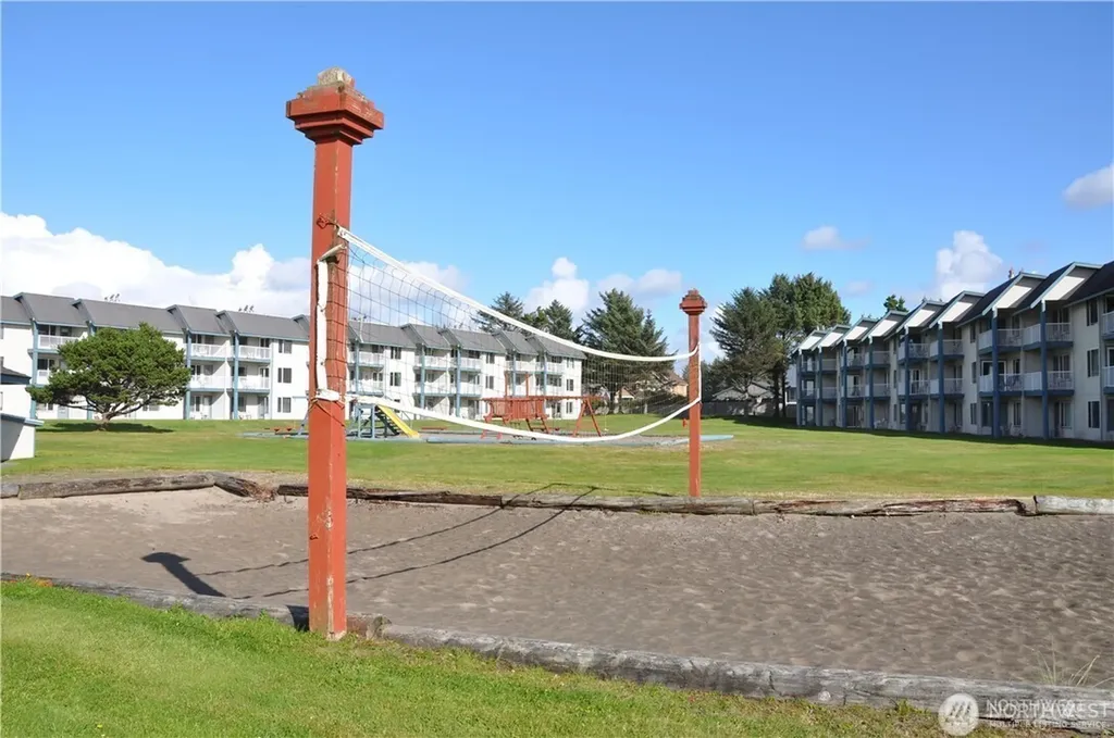 210 NW 26th Street Long Beach WA 98631