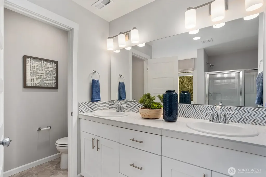 26831 30th Place S Kent WA 98032