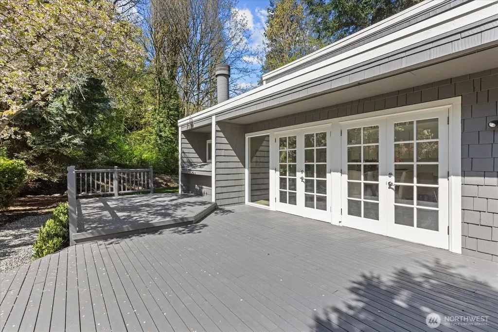 1825 112th Avenue NE Bellevue WA 98004