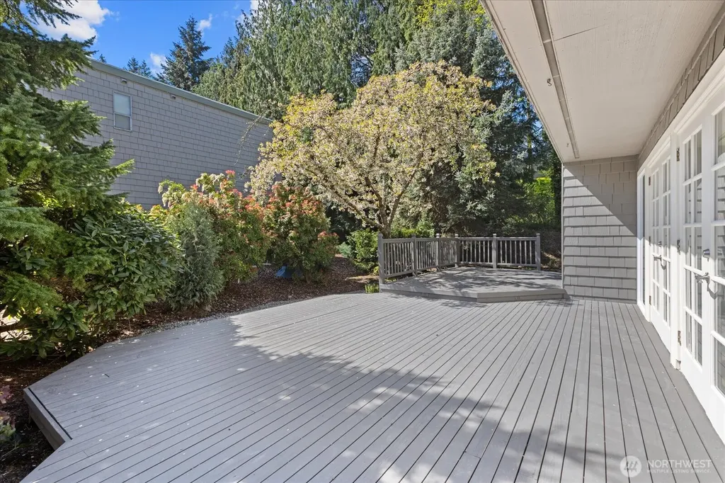 1825 112th Avenue NE Bellevue WA 98004