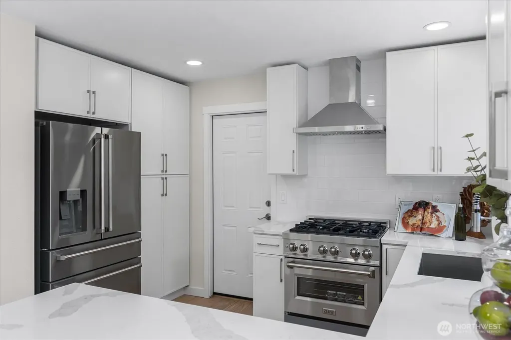 1825 112th Avenue NE Bellevue WA 98004