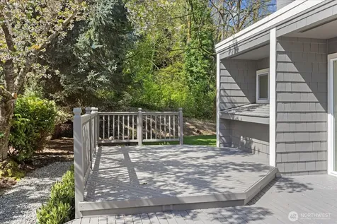 1825 112th Avenue NE Bellevue WA 98004