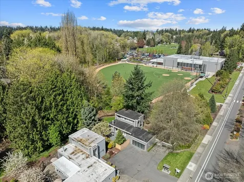 1825 112th Avenue NE Bellevue WA 98004