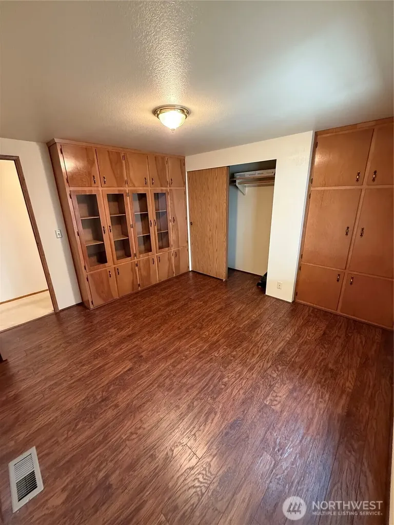 1111 Archwood Drive SW Olympia WA 98502
