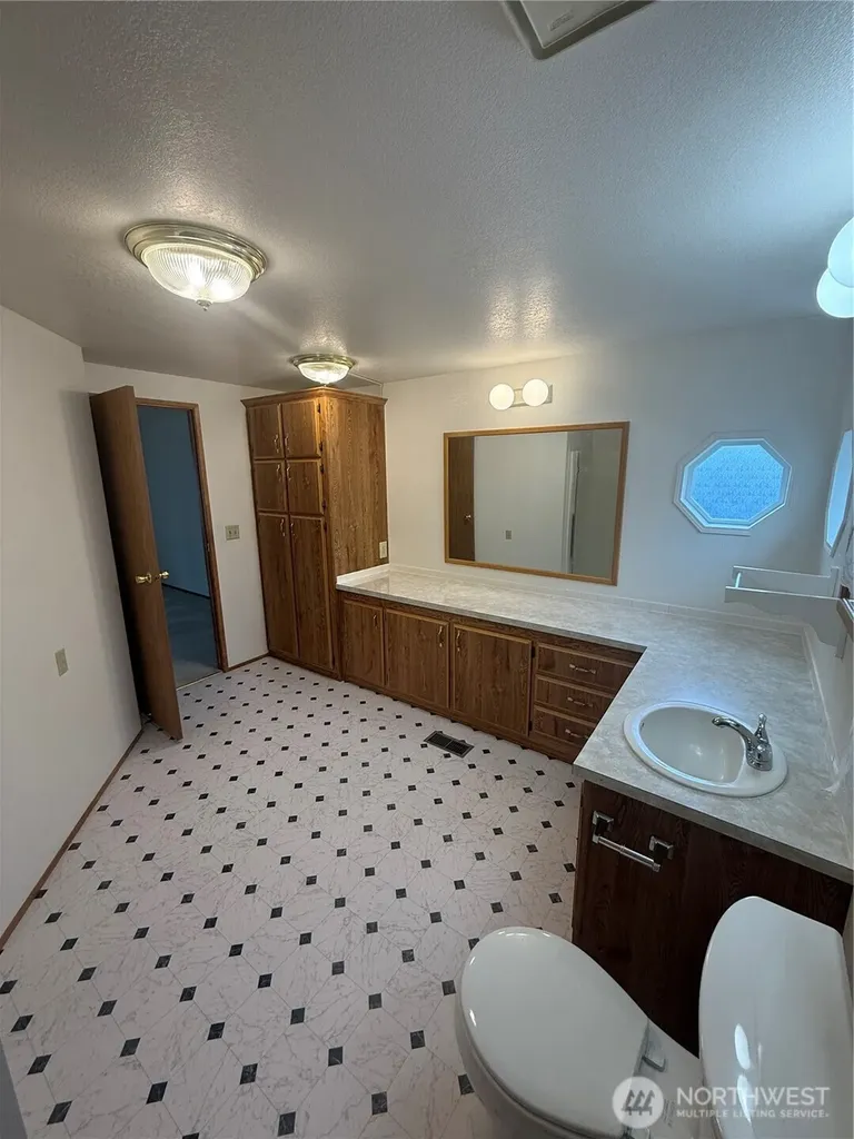 1111 Archwood Drive SW Olympia WA 98502