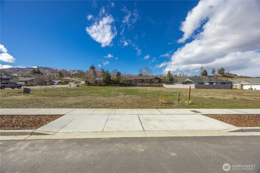 2132 N Western Avenue Wenatchee WA 98801