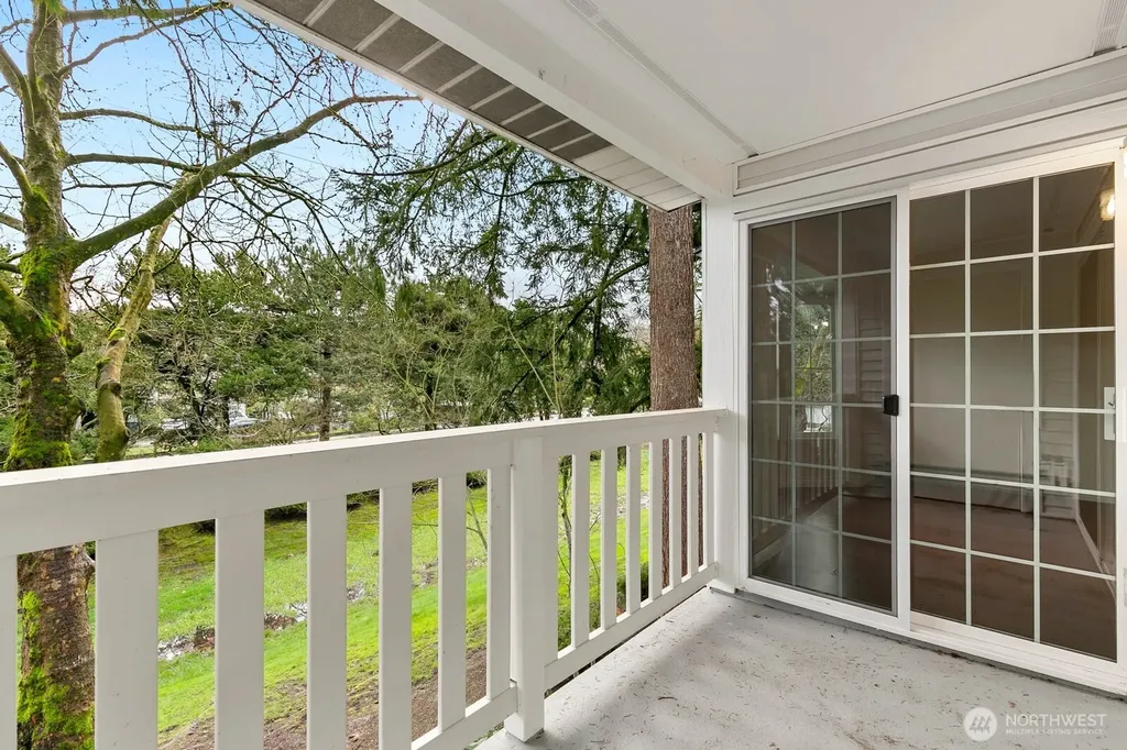 12389 SE 41st Lane Bellevue WA 98006