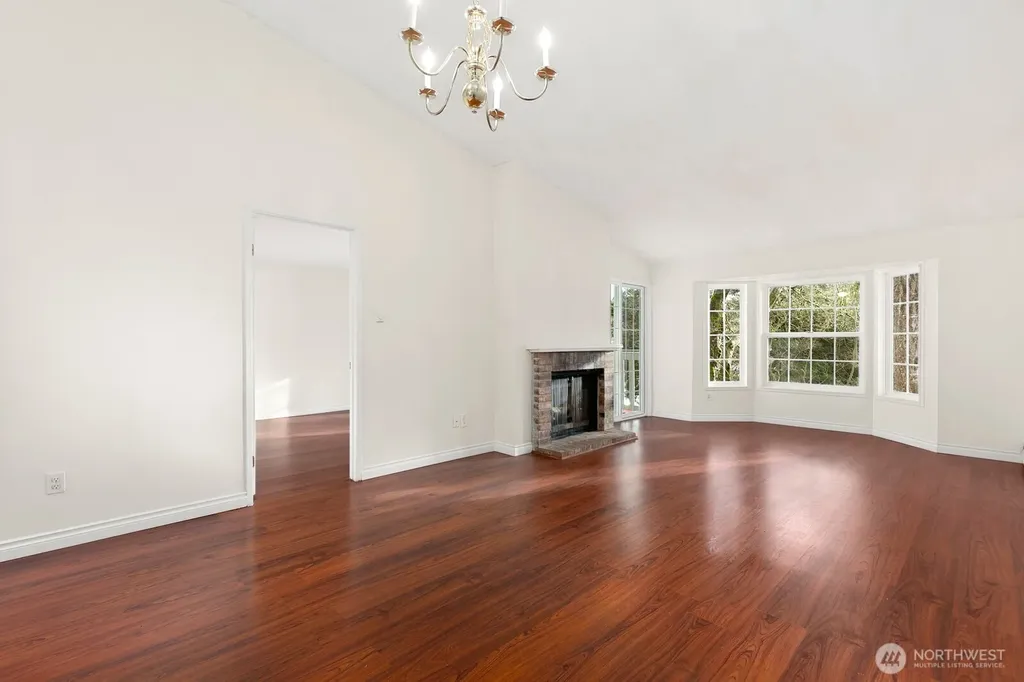 12389 SE 41st Lane Bellevue WA 98006