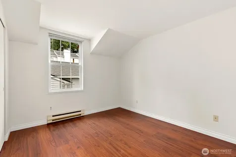 12389 SE 41st Lane Bellevue WA 98006
