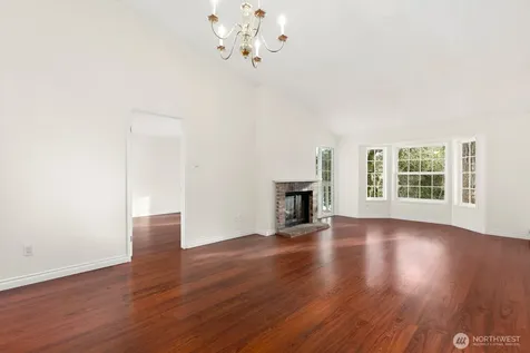 12389 SE 41st Lane Bellevue WA 98006