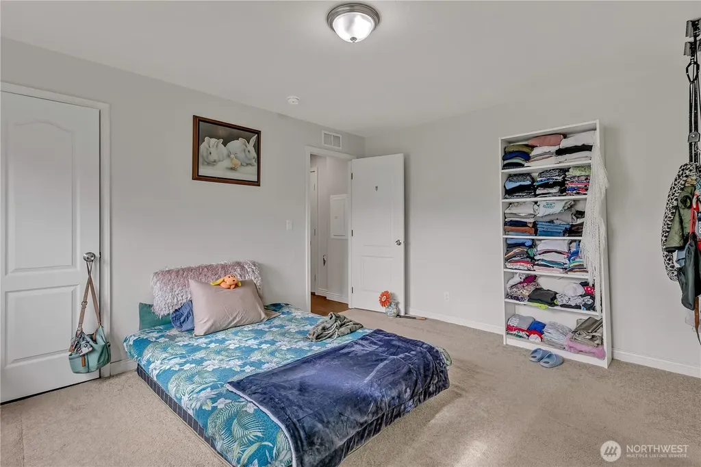18054 36th Avenue S Seatac WA 98188