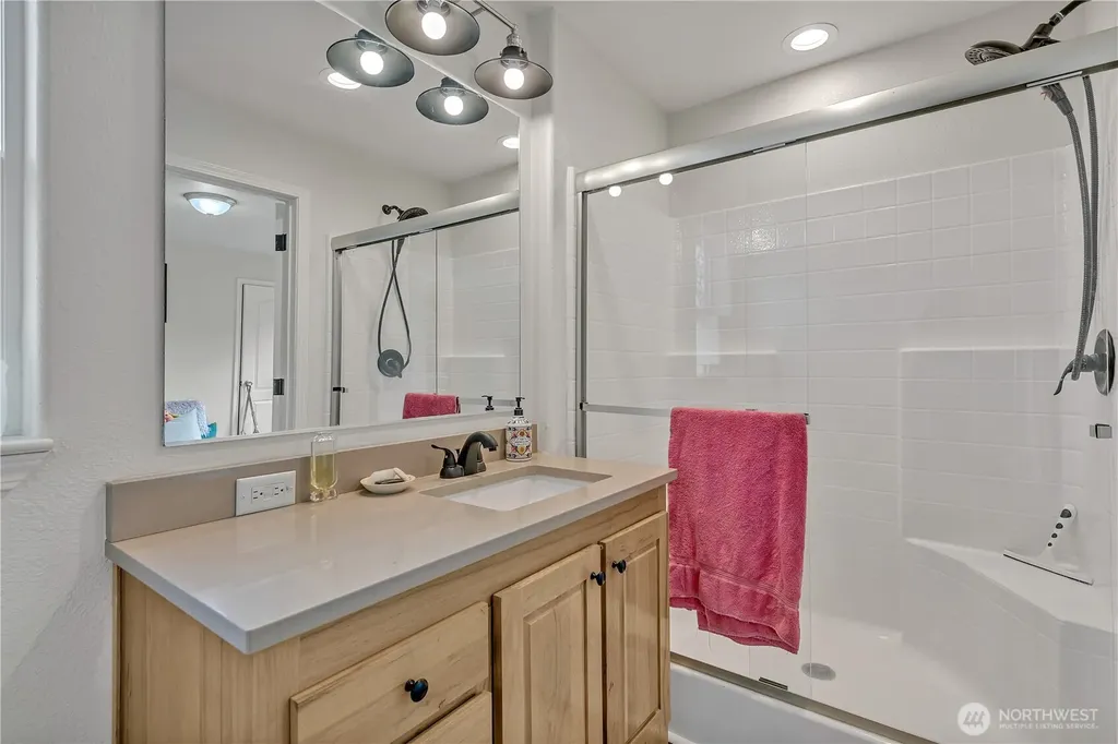 18054 36th Avenue S Seatac WA 98188