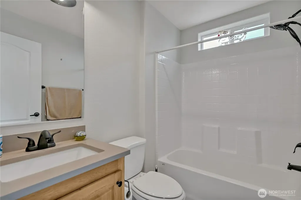 18054 36th Avenue S Seatac WA 98188