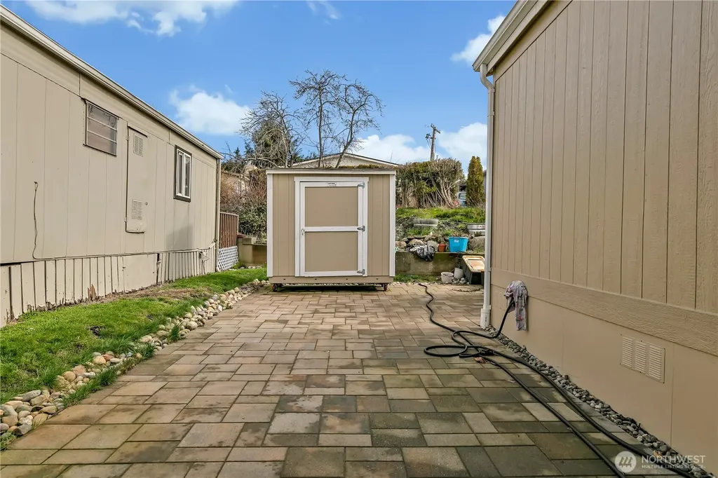 18054 36th Avenue S Seatac WA 98188