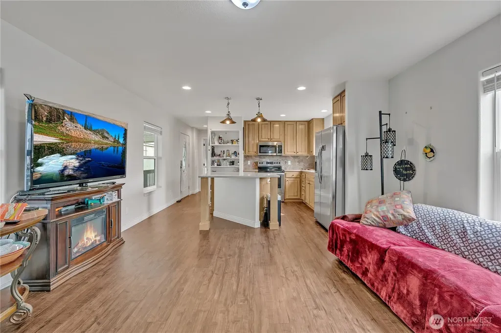 18054 36th Avenue S Seatac WA 98188