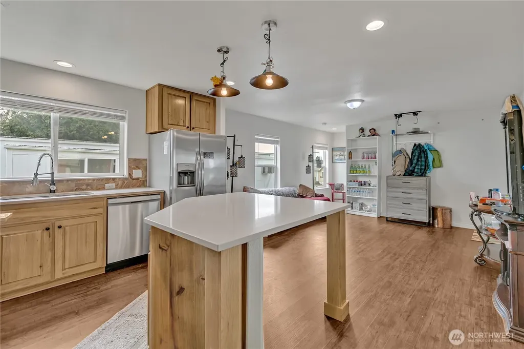 18054 36th Avenue S Seatac WA 98188