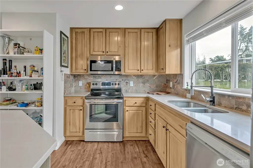 18054 36th Avenue S Seatac WA 98188