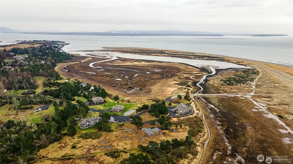 2680 Sunset Lane Tokeland WA 98590
