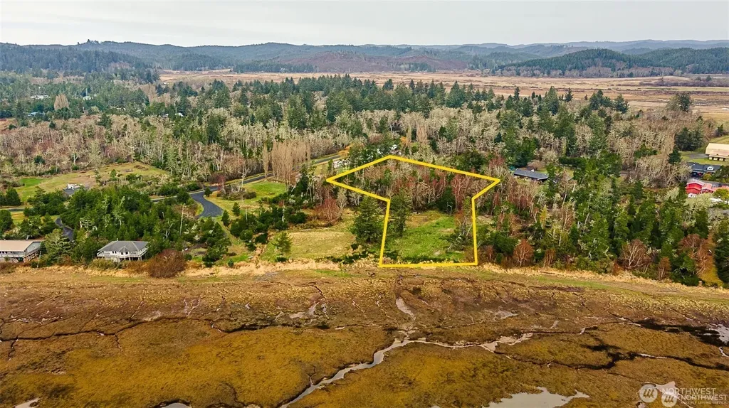 2680 Sunset Lane Tokeland WA 98590