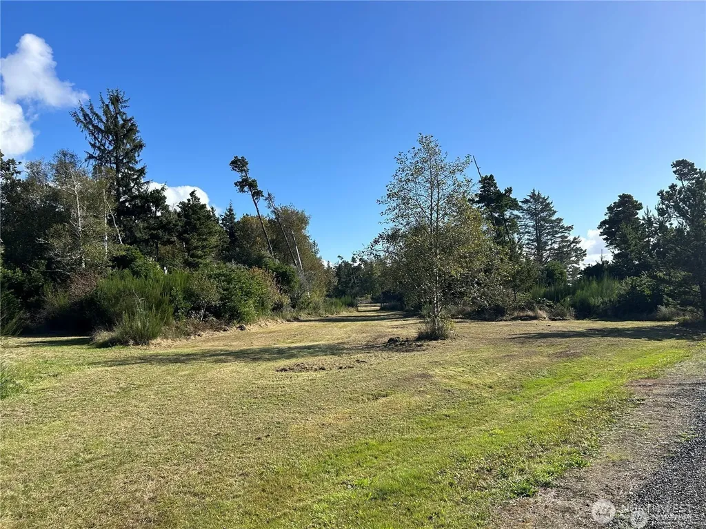 2680 Sunset Lane Tokeland WA 98590