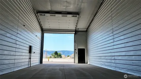 73 E Shop Avenue Chelan WA 98816