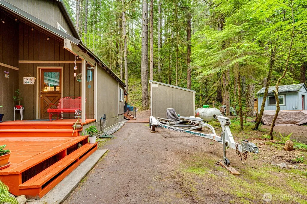 128 Northwoods Cabin Cougar WA 98616