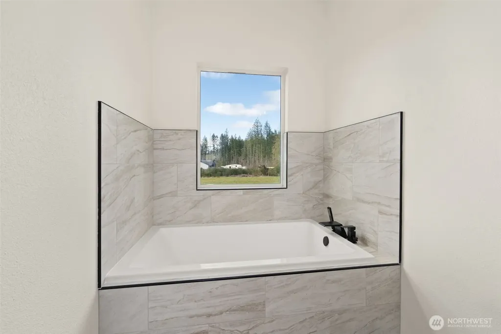 107 Winwood Lane Winlock WA 98596