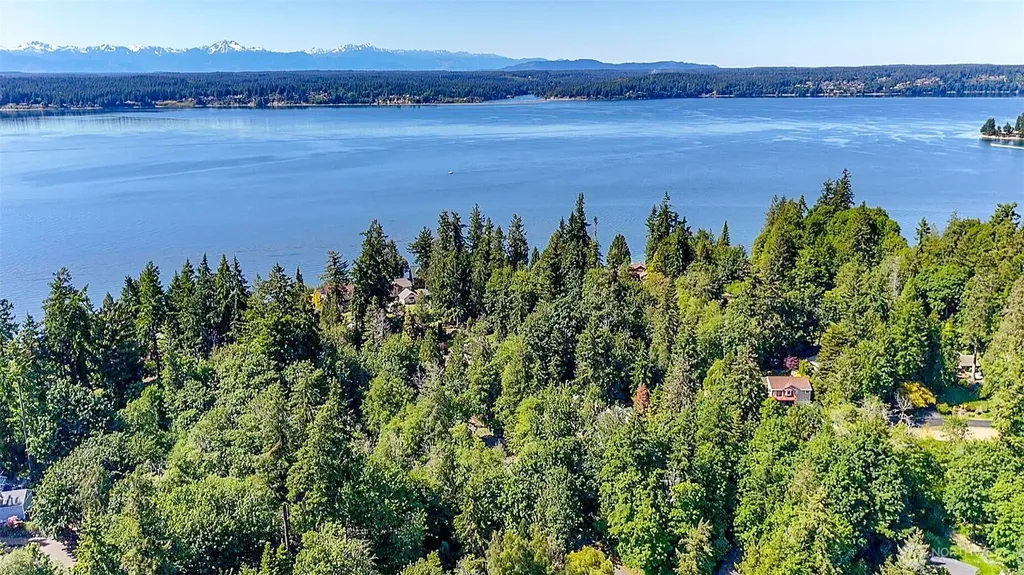44 Raft Island Drive NW Gig Harbor WA 98335