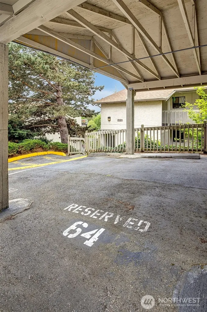 1220 SW 132nd Lane Burien WA 98146
