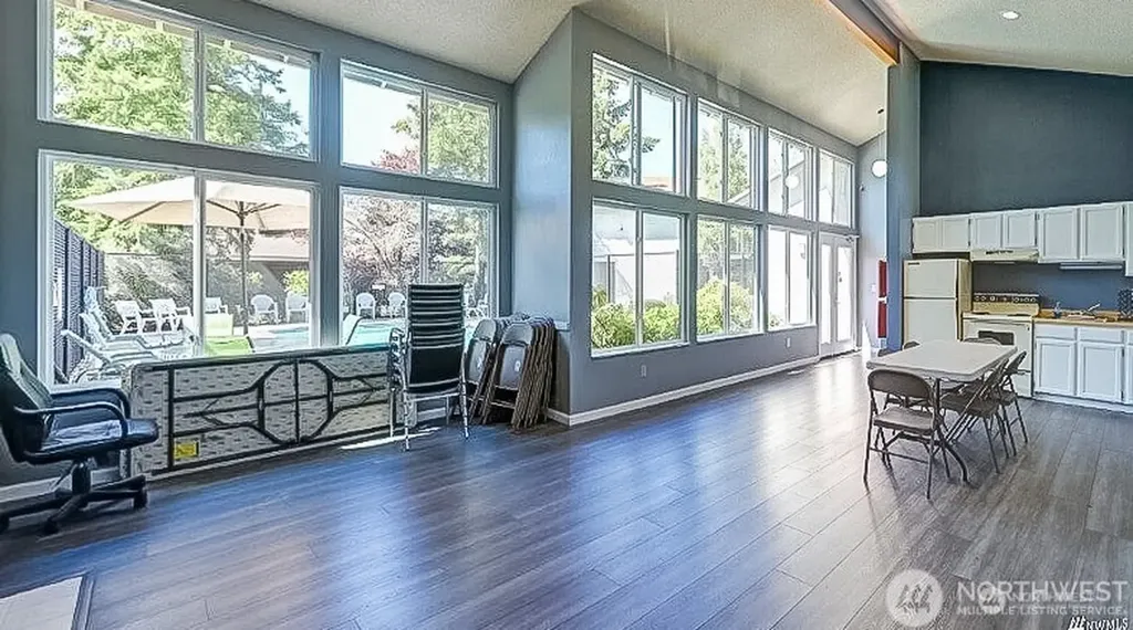 1220 SW 132nd Lane Burien WA 98146
