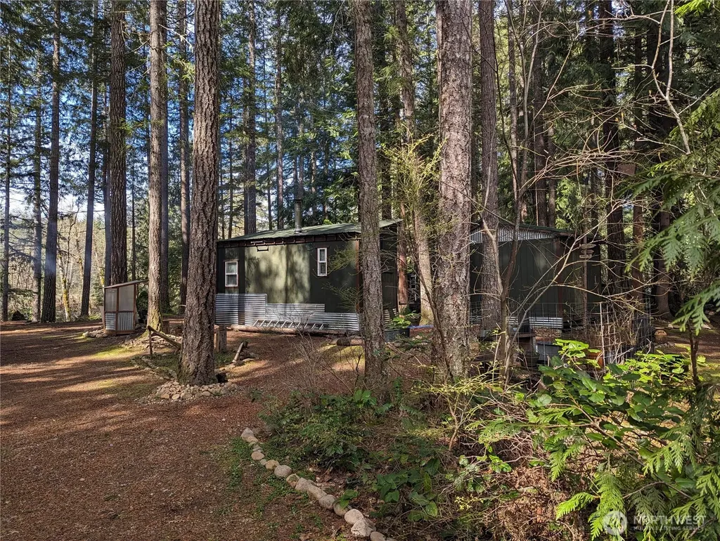 390 N Duckabush Drive W Hoodsport WA 98548
