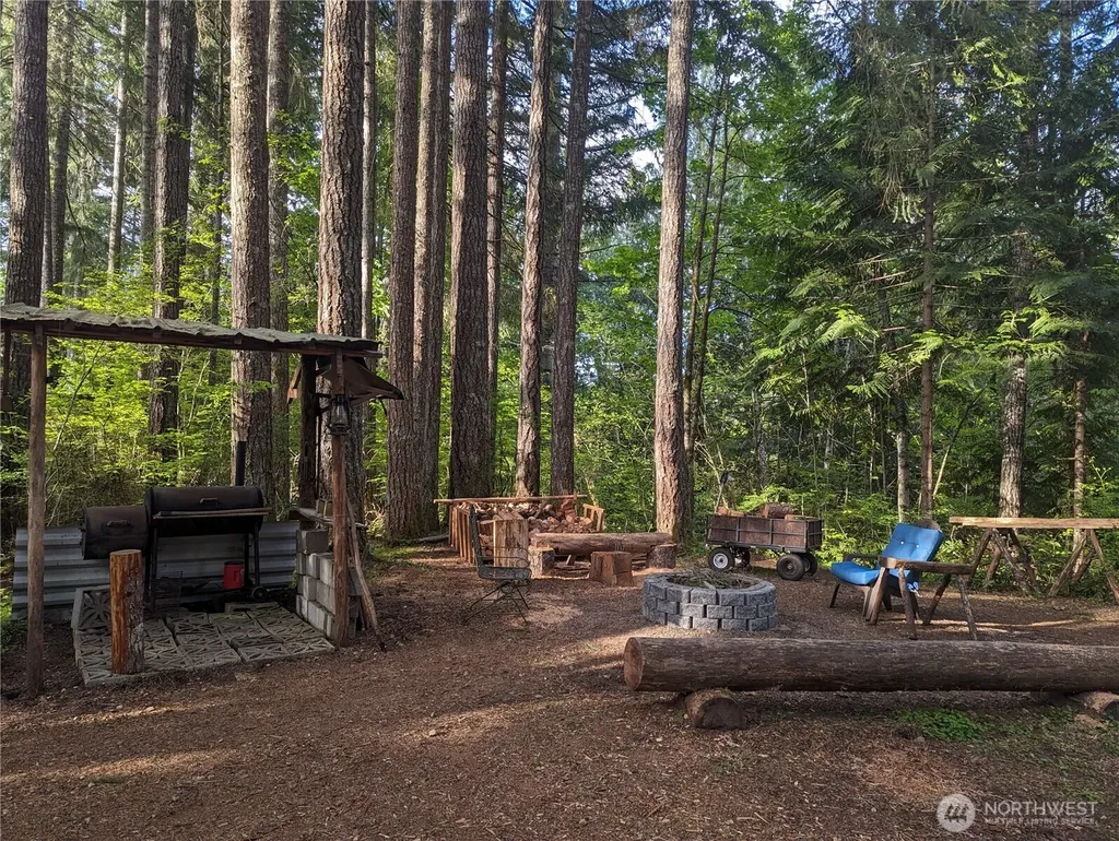 390 N Duckabush Drive W Hoodsport WA 98548