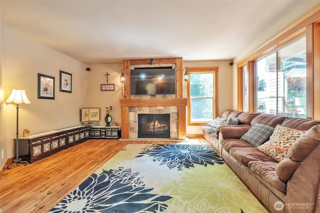 4711 Cleveland Avenue SE Tumwater WA 98501