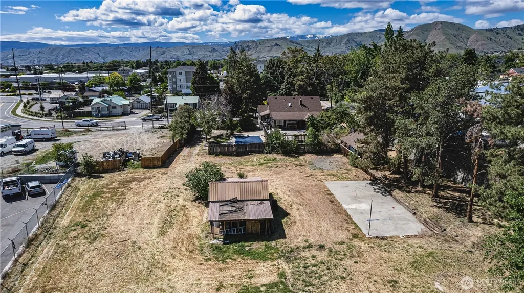 1314 Walnut Street Wenatchee WA 98801
